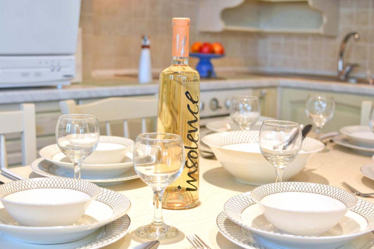 Gouvia - Luxury Suite Bagian luar foto