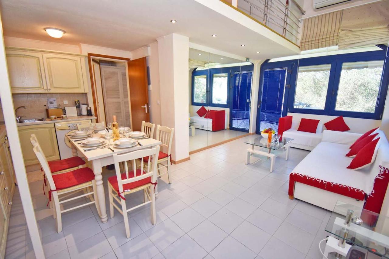 Gouvia - Luxury Suite Bagian luar foto